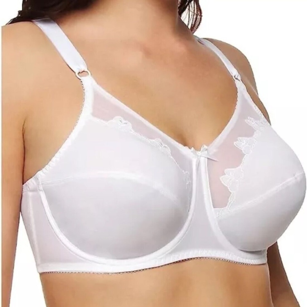 NWT $40 BALI Bra Comfort-U Full Coverage Under Wire White, Sz 42C